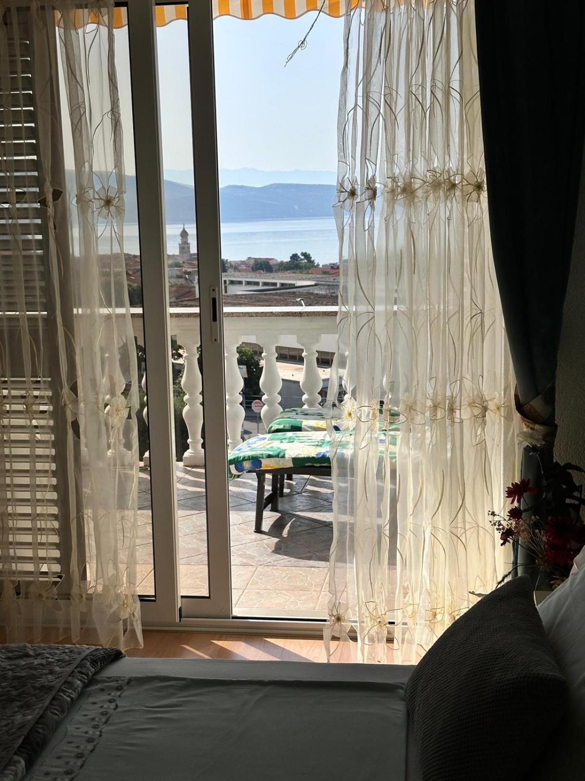 Apartmani Djurda Krk Town Extérieur photo